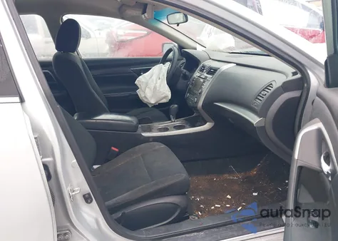 2015 Nissan Altima 2.5 S из США, поврежденный, VIN 1N4AL3AP9FC597350